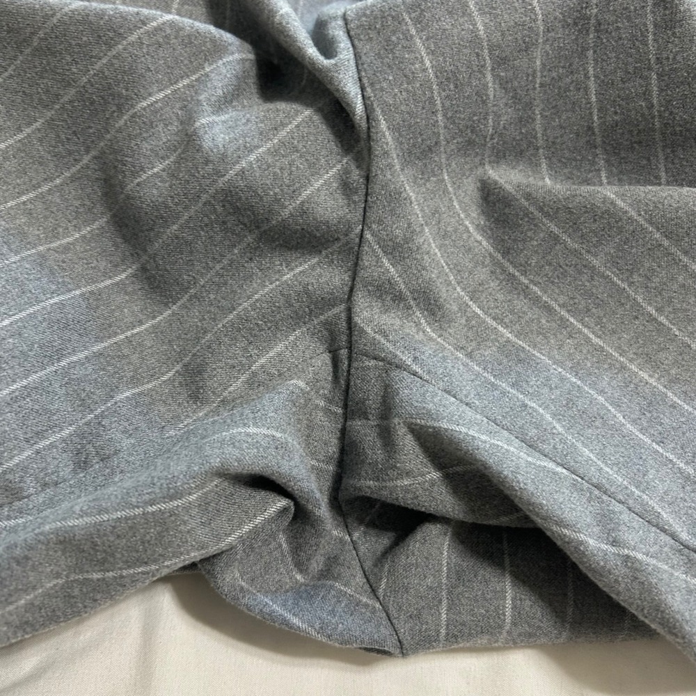 Banana Republic Grey Pinstripe Pleated Cuffed Trousers Size 0 Workwear Pants - Picture 4 of 12